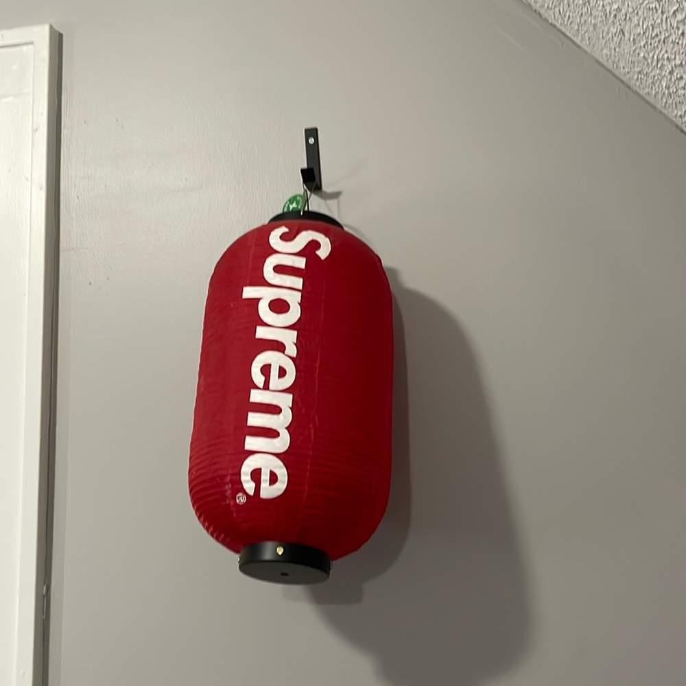 Supreme lantern